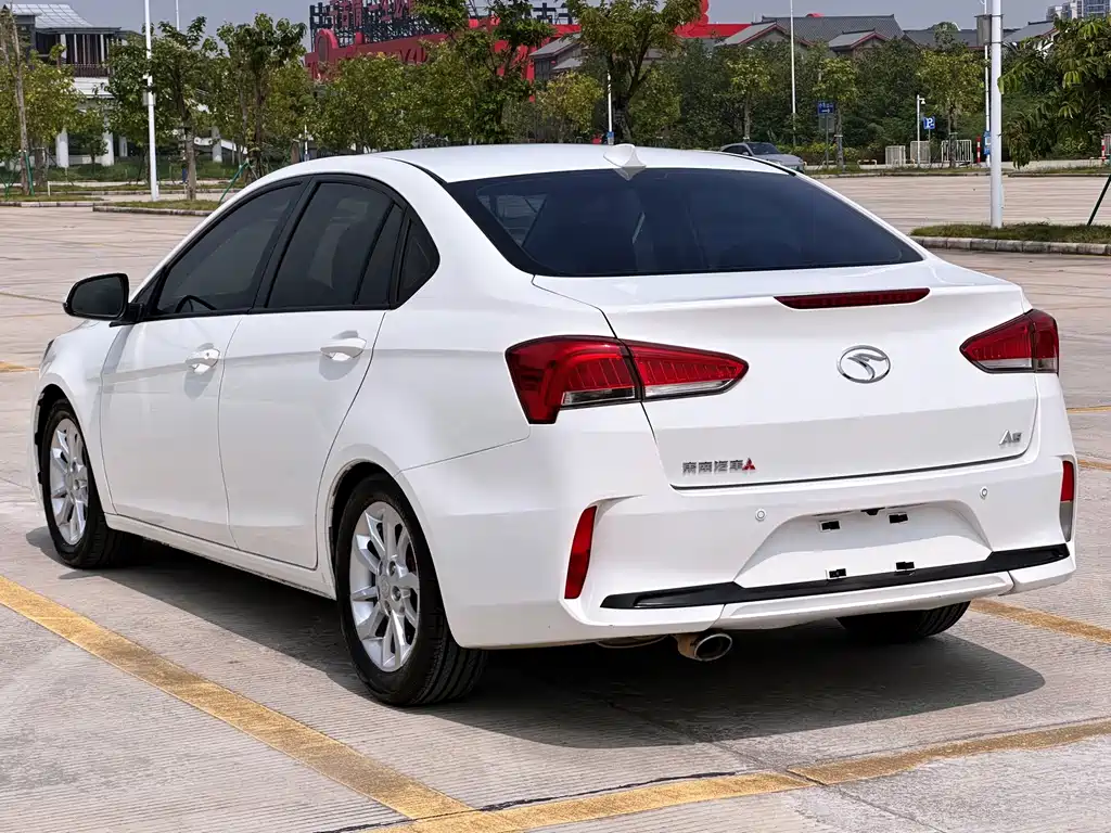 Soueast A5 Yiwu — миниатюра 13