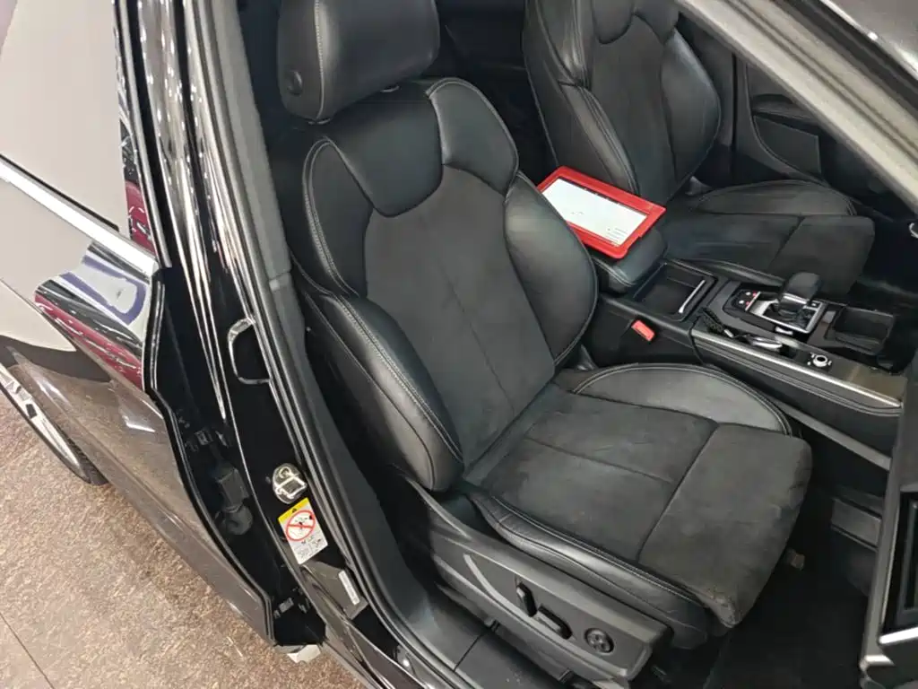 Audi Q5L Sportback — миниатюра 25