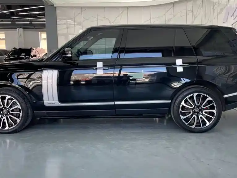 Land Rover Range Rover — миниатюра 5