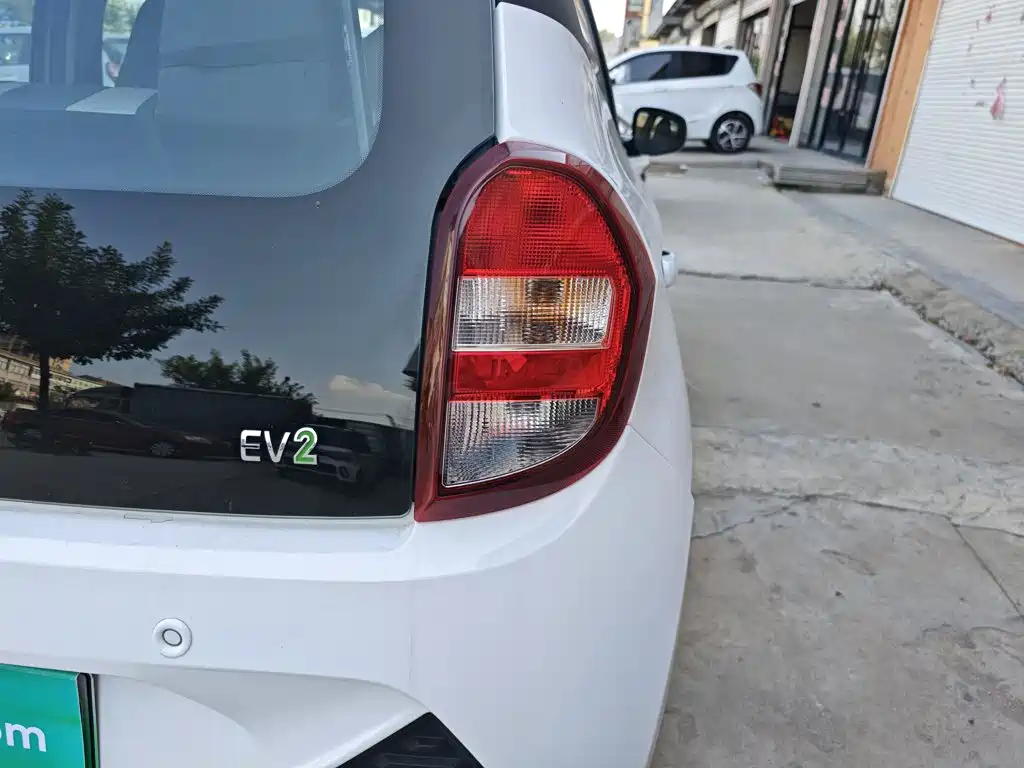 JMEV Yizhi EV2 — миниатюра 8