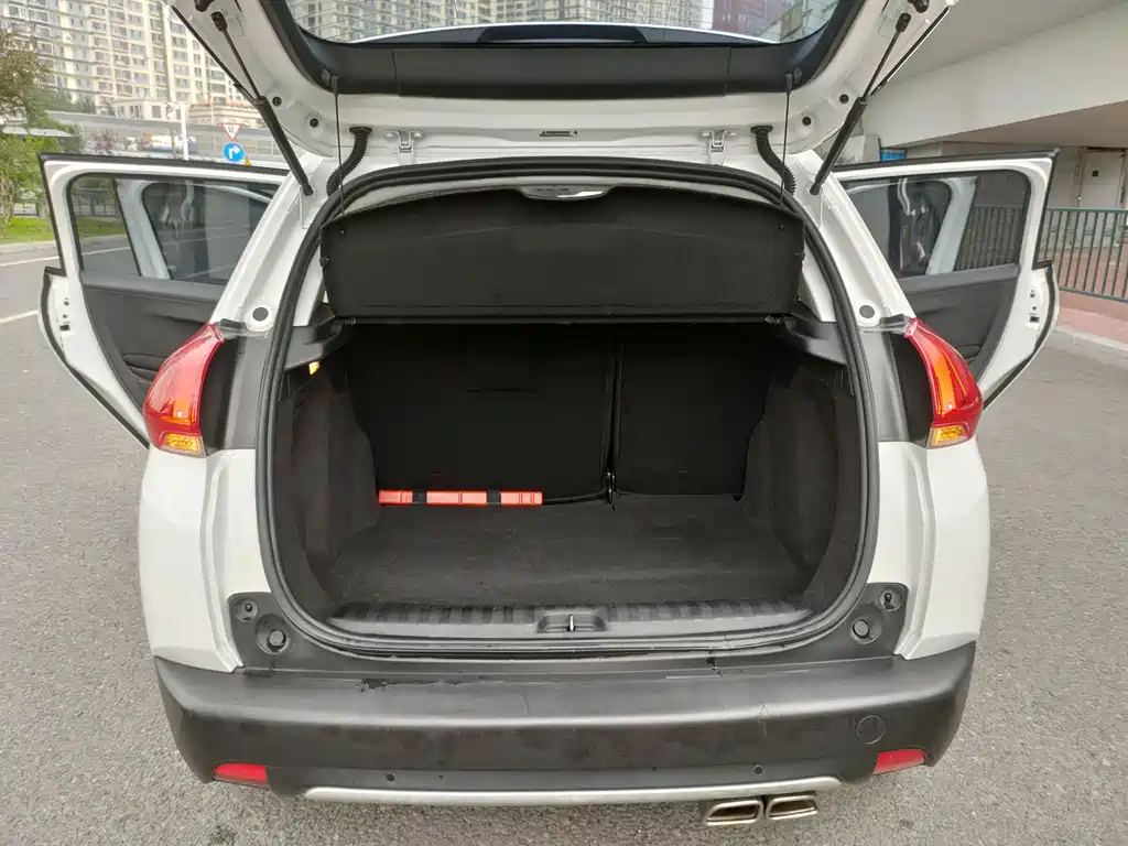 Peugeot 2008 — миниатюра 14