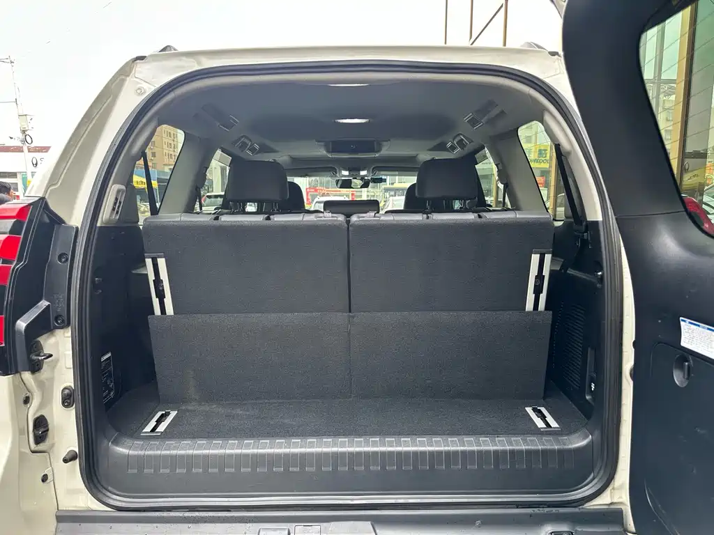 Toyota Prado — миниатюра 6