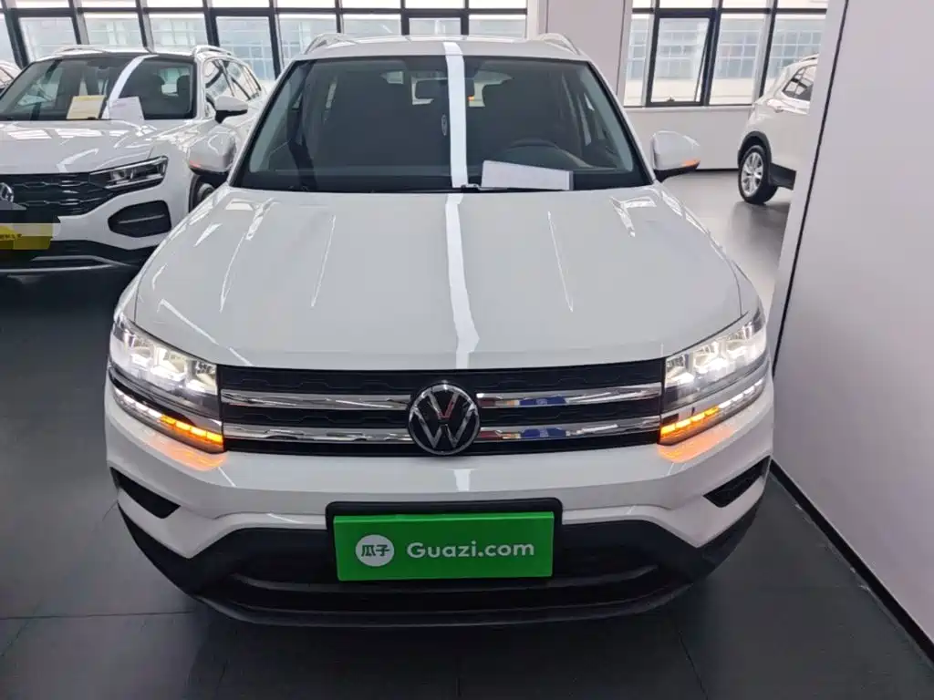 Volkswagen Tharu — миниатюра 3