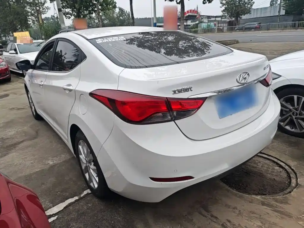 Hyundai Elantra Langdong — миниатюра 5
