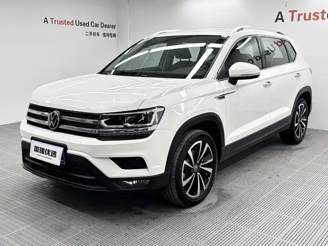Volkswagen Tharu