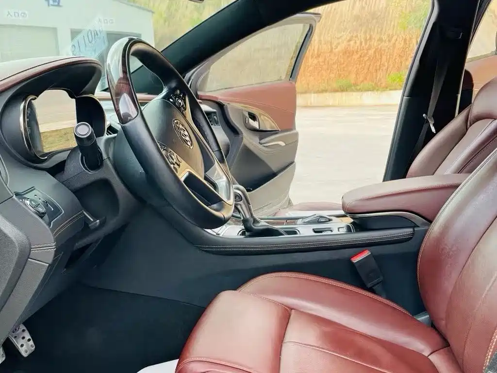 Buick LaCrosse — миниатюра 4