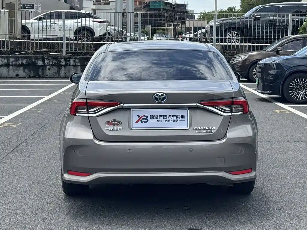 Toyota Corolla — миниатюра 6