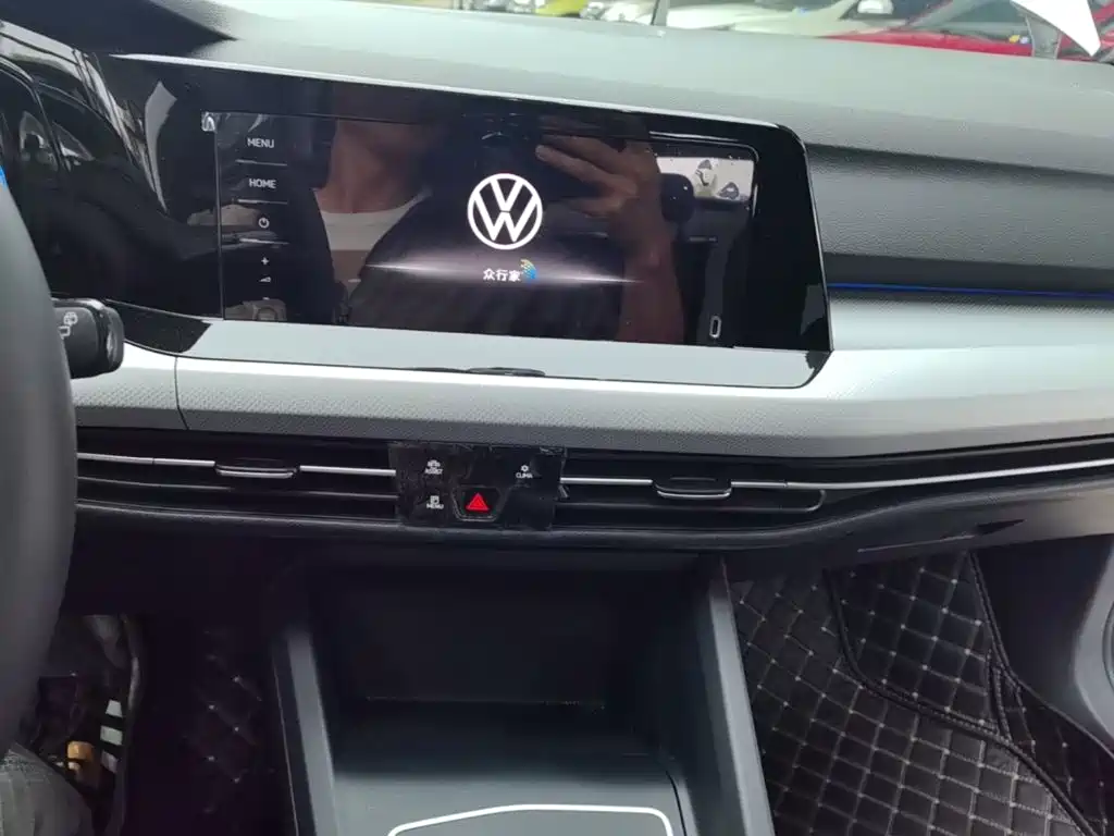 Volkswagen Golf — миниатюра 13