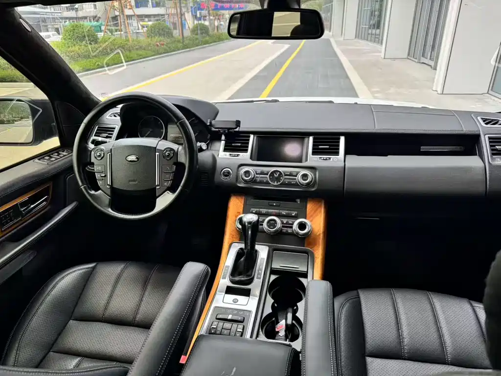 Land Rover Range Rover Sport 2012 3.0 TDV6 HSE