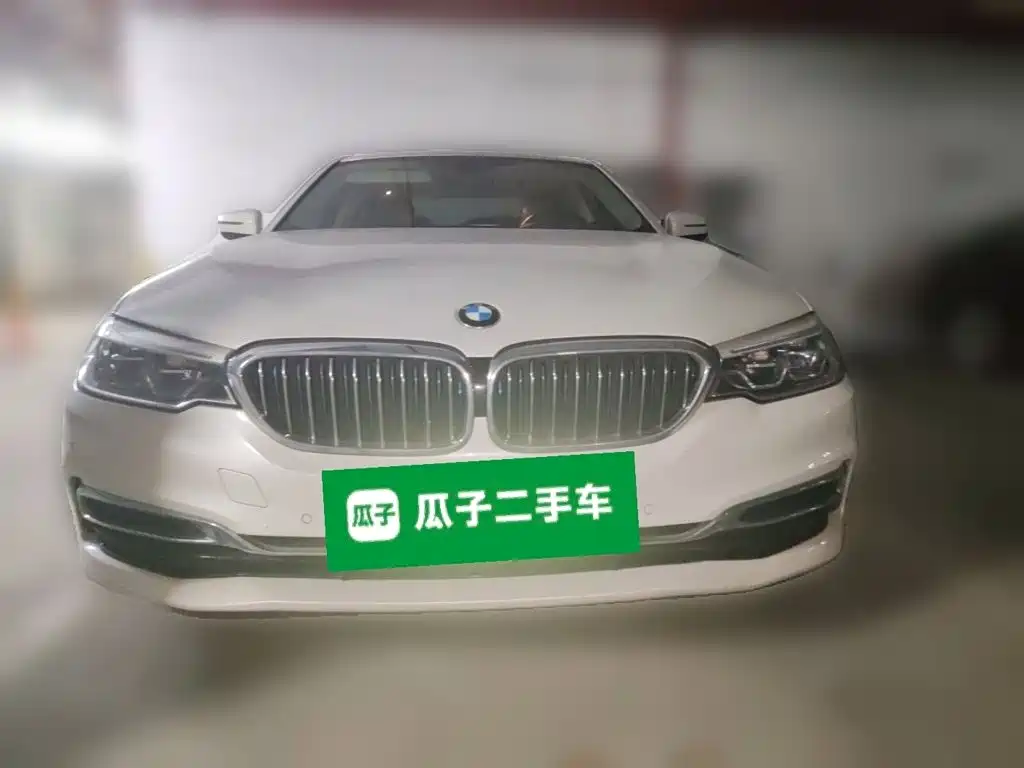 BMW 5 Series New Energy — миниатюра 2