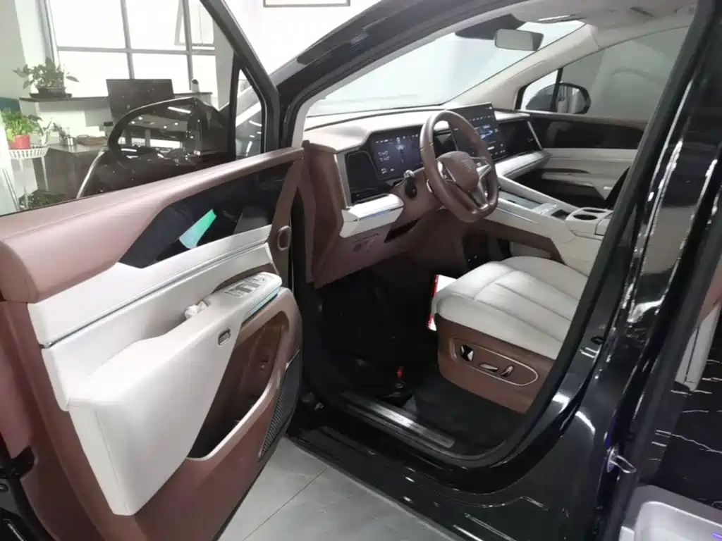 BYD Xia — миниатюра 16