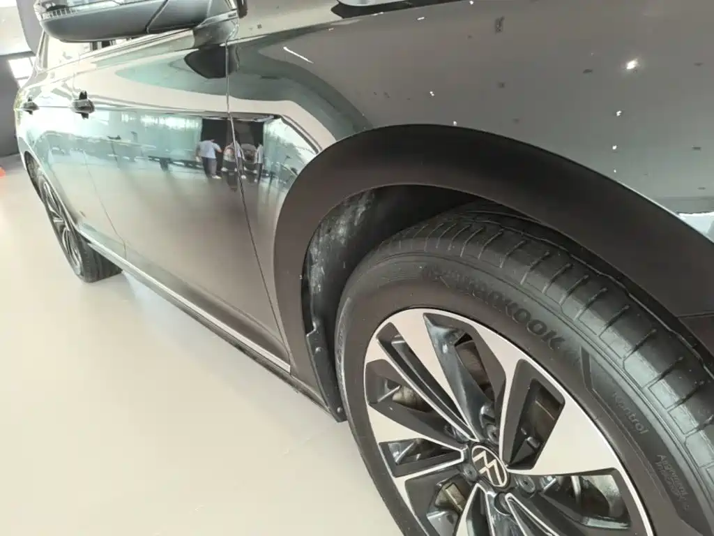 Volkswagen Passat — миниатюра 21