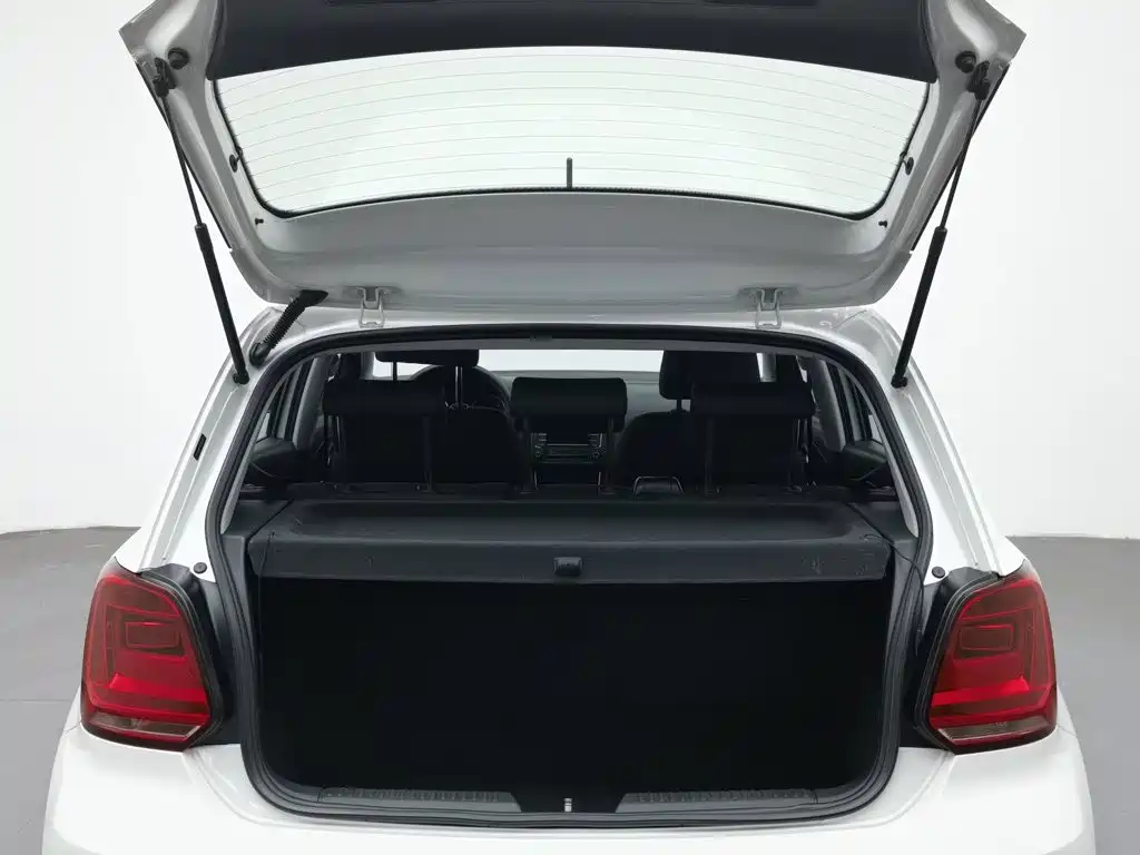 Volkswagen Polo — миниатюра 16