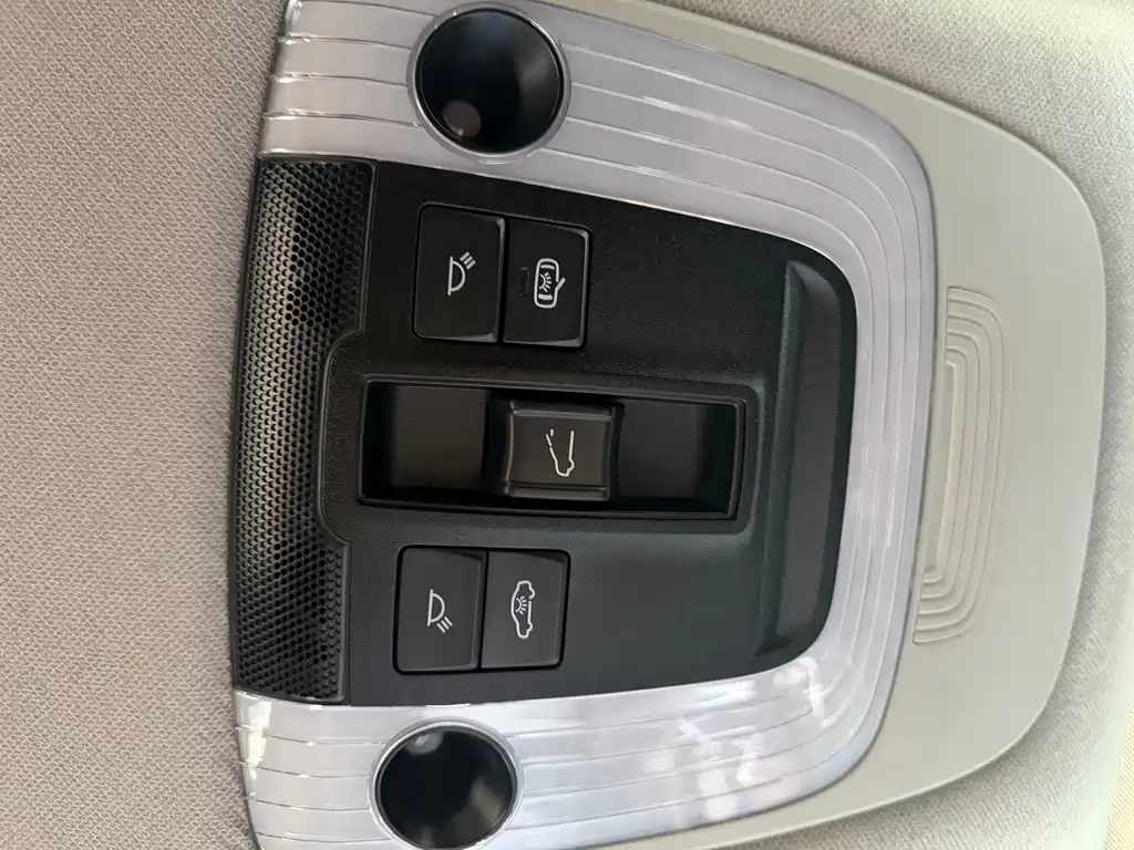 Kia Seltos — миниатюра 19
