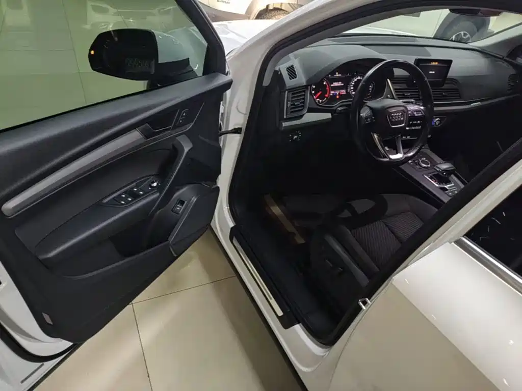 Audi Q5L — миниатюра 16