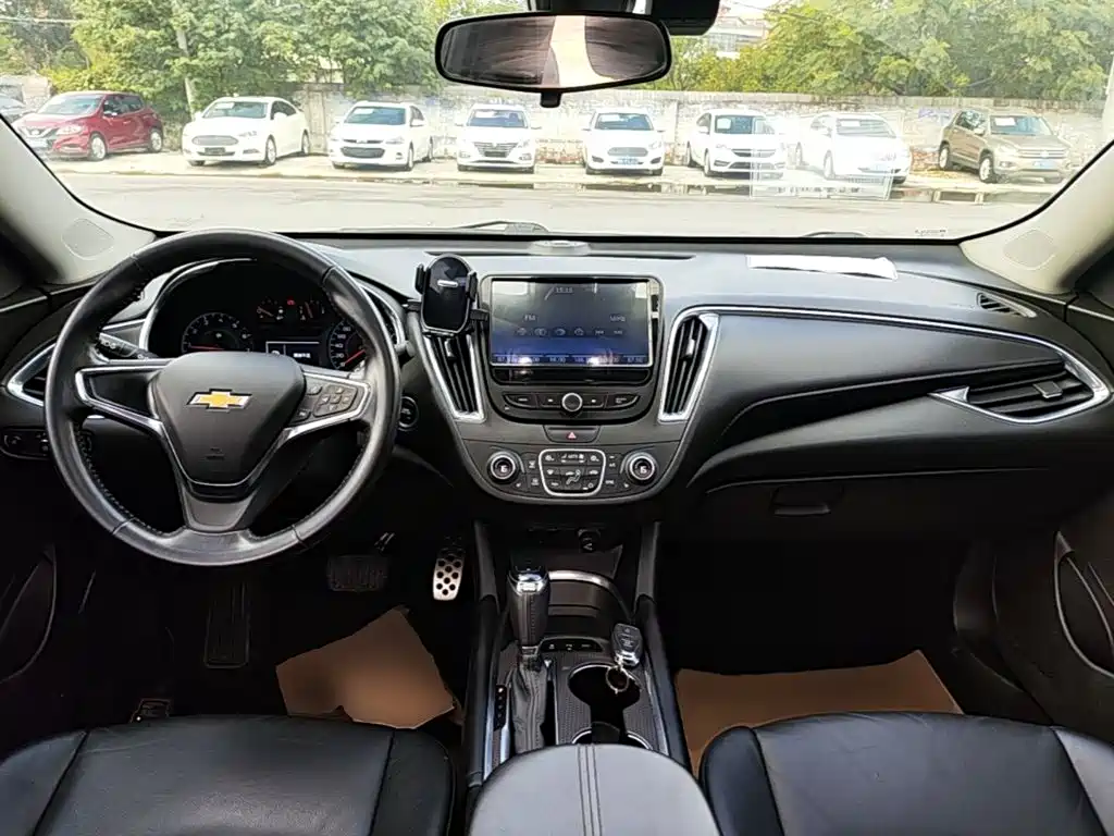 Chevrolet Malibu XL — миниатюра 10