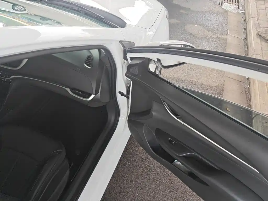 Buick Excelle — миниатюра 19