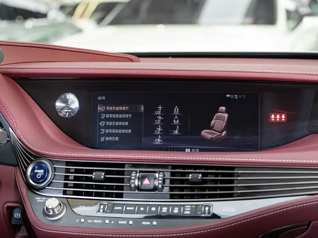 Lexus LS — миниатюра 16