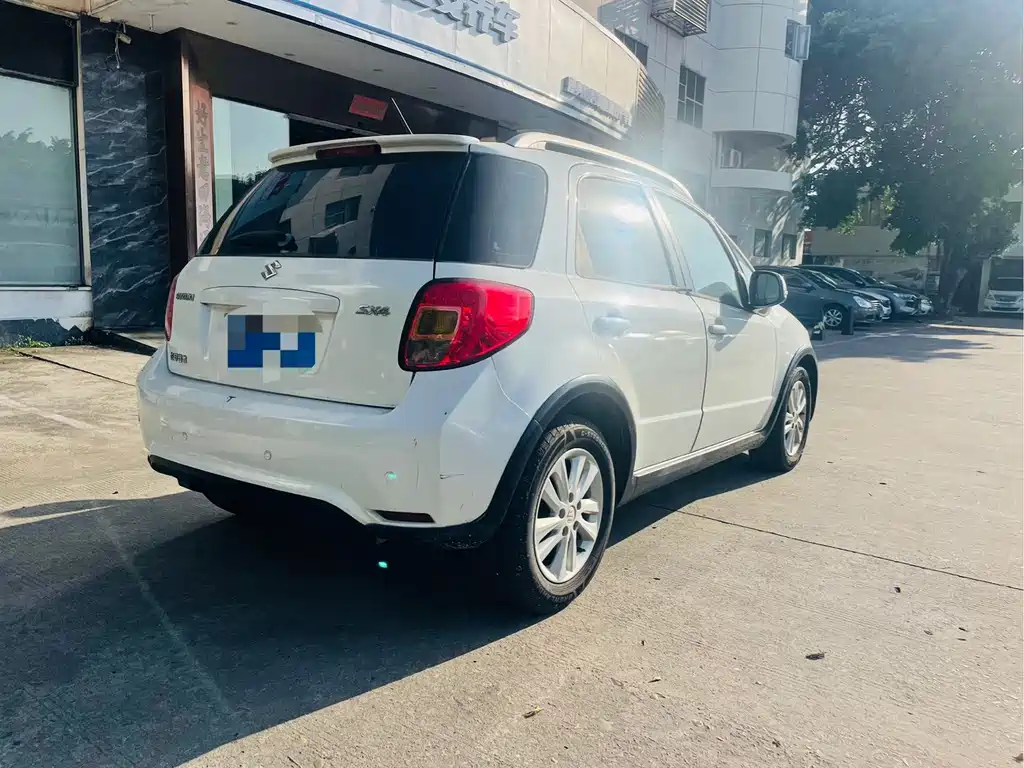 Suzuki SX4 — миниатюра 9