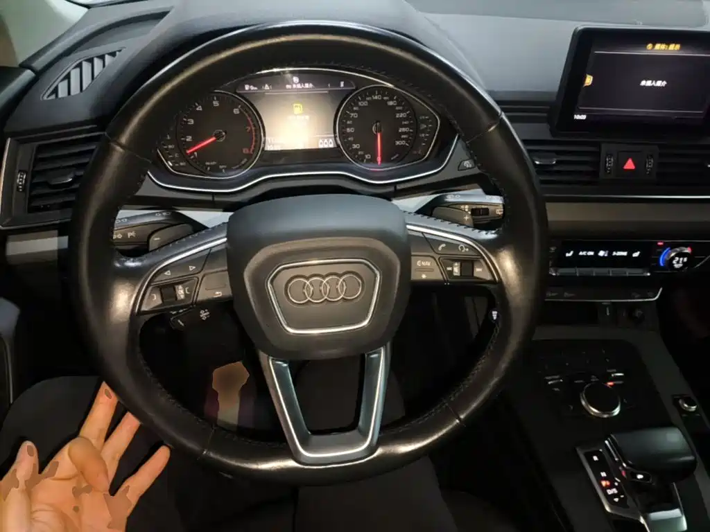 Audi Q5L — миниатюра 11