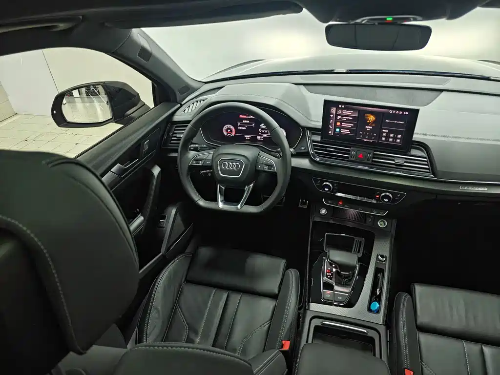 Audi Q5L 2023 40T Luxury