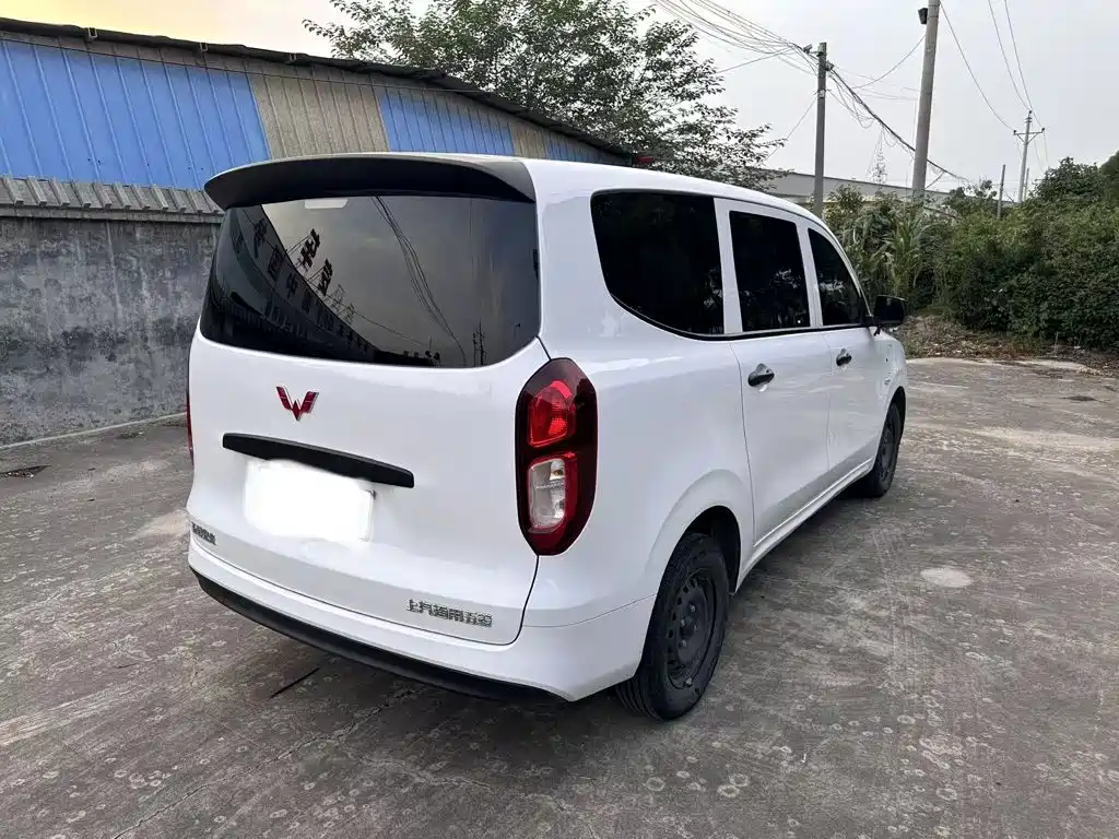 Wuling Hongguang EV — миниатюра 7