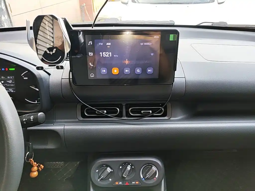 Wuling Hongguang EV — миниатюра 13