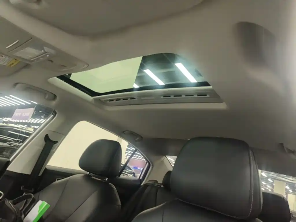 Roewe i5 — миниатюра 18