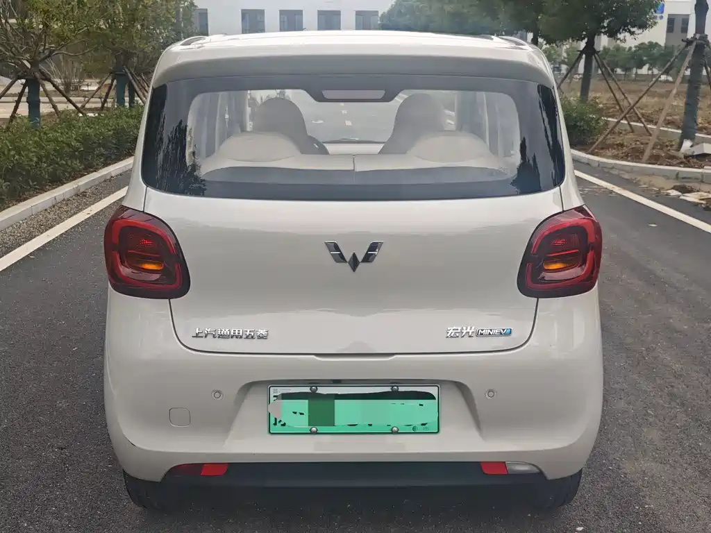Wuling MINIEV — миниатюра 5