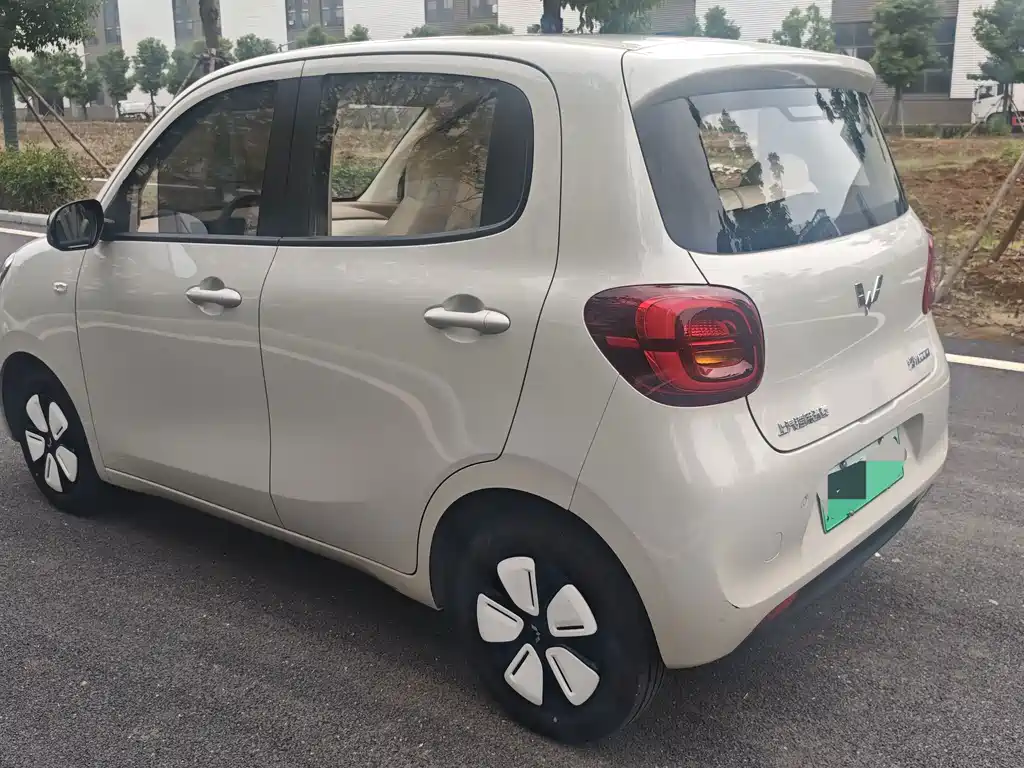 Wuling MINIEV — миниатюра 6