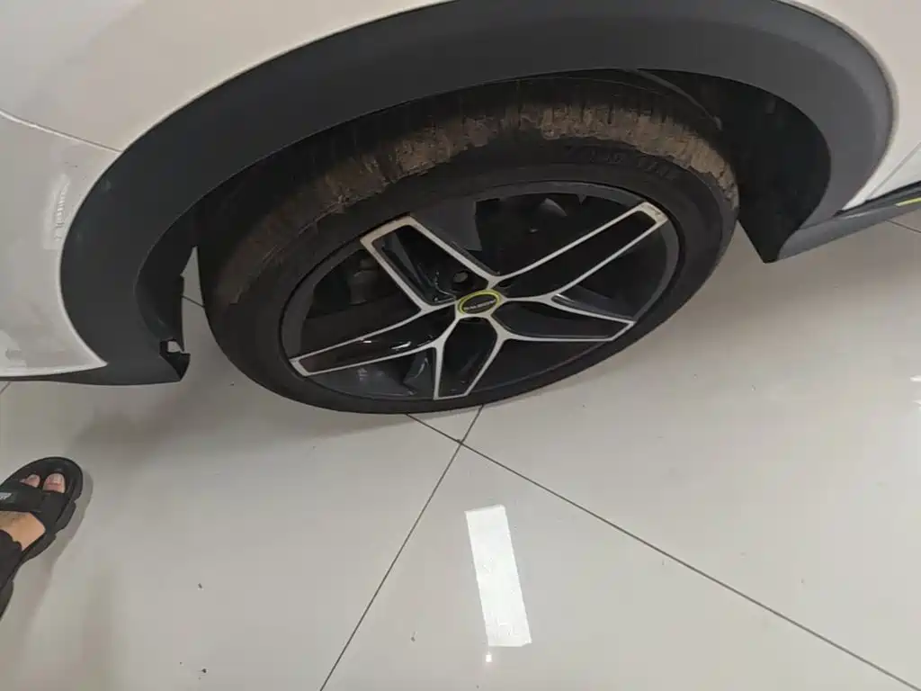 Roewe RX5 — миниатюра 23