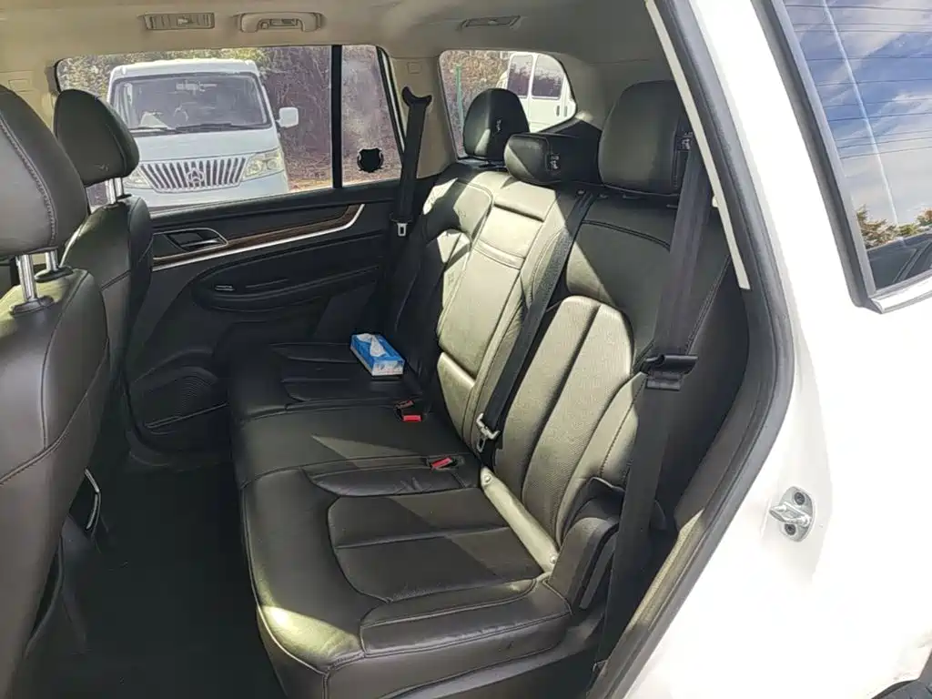 Roewe RX8 — миниатюра 17