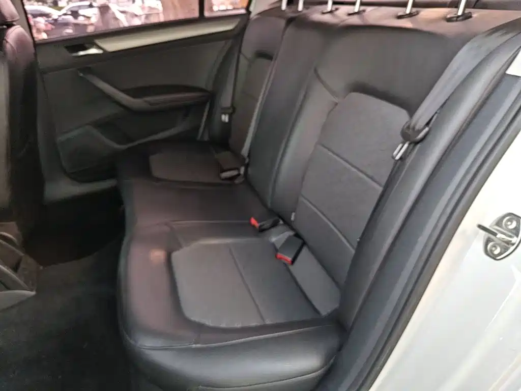 Volkswagen Santana — миниатюра 17