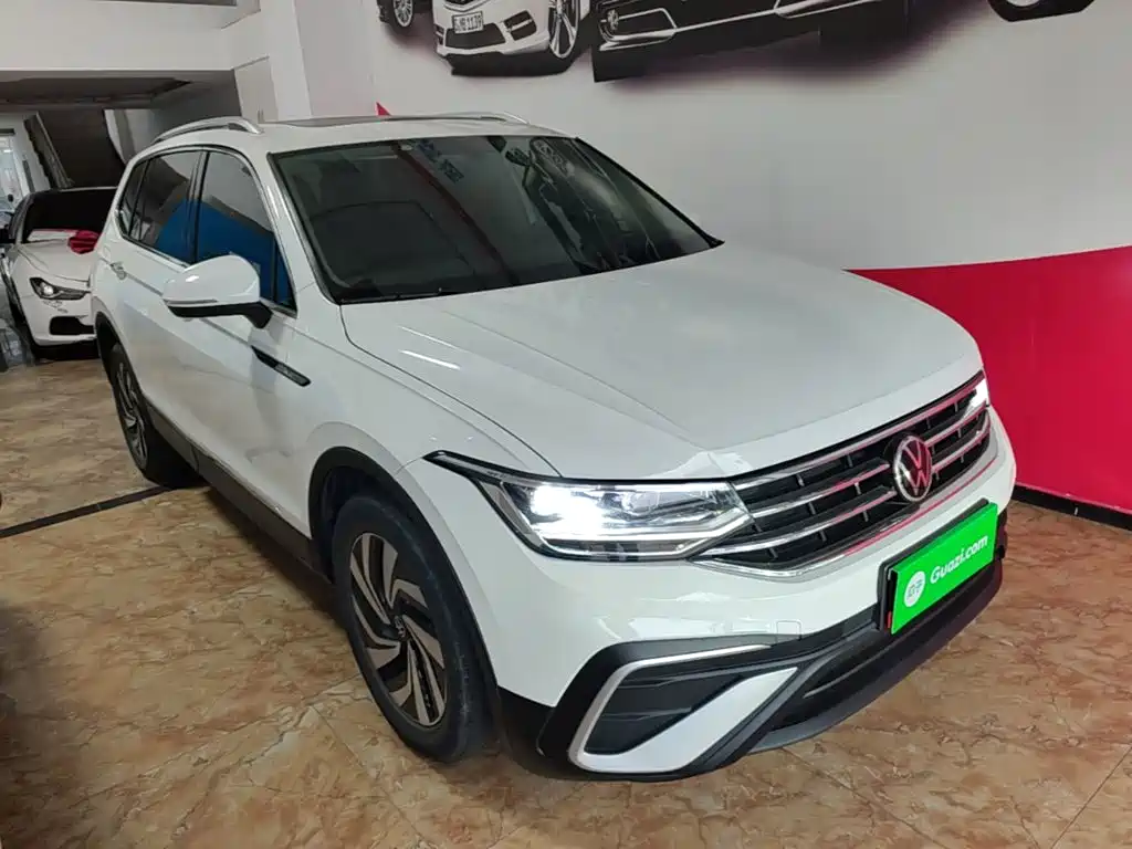 Volkswagen Tiguan L — миниатюра 4