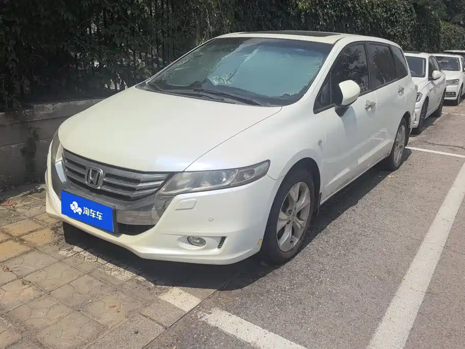 2015 Honda Odyssey - zdjęcie 1 z 16