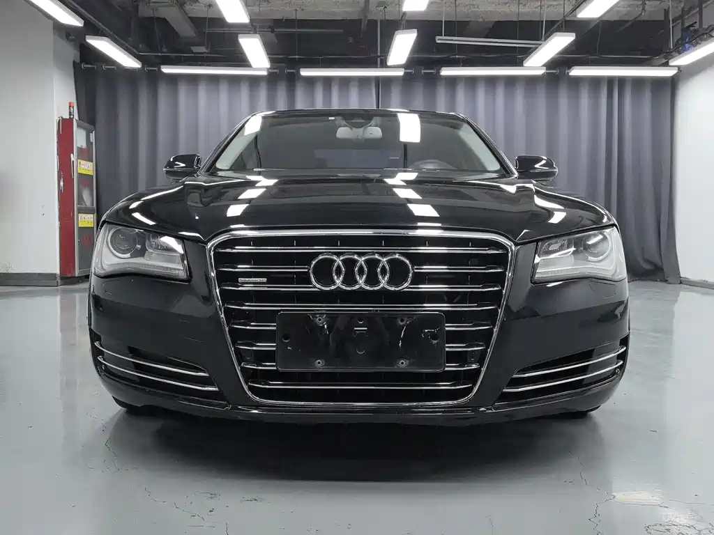 Audi A8 A8L 3.0 TFSI quattro Luxury Type (213kW), фото 2