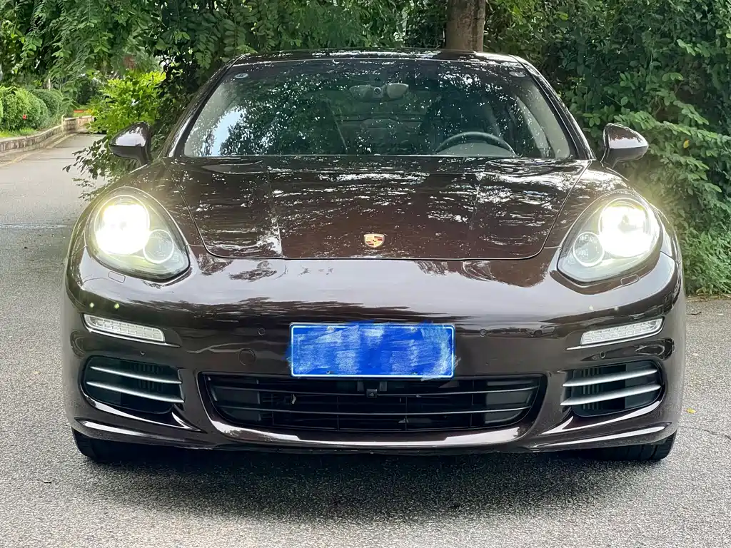 Porsche Panamera — миниатюра 2