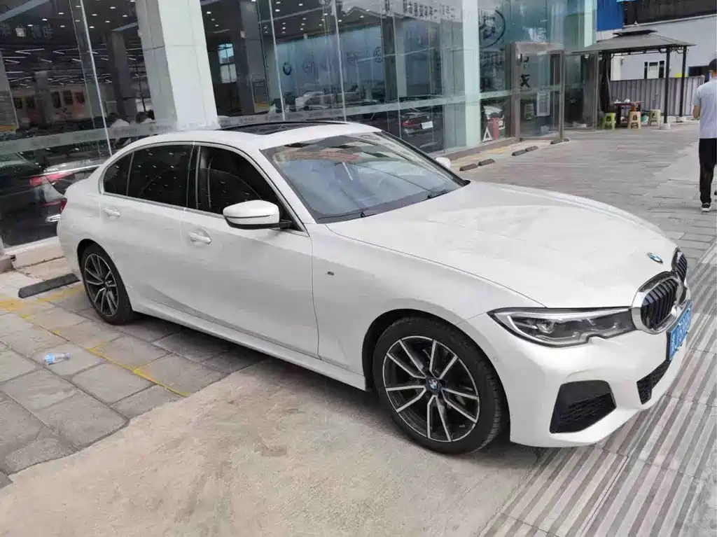 BMW 3 Series — миниатюра 4