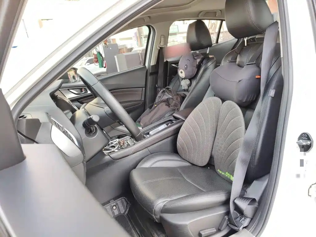 Mazda 3 Axela — миниатюра 11