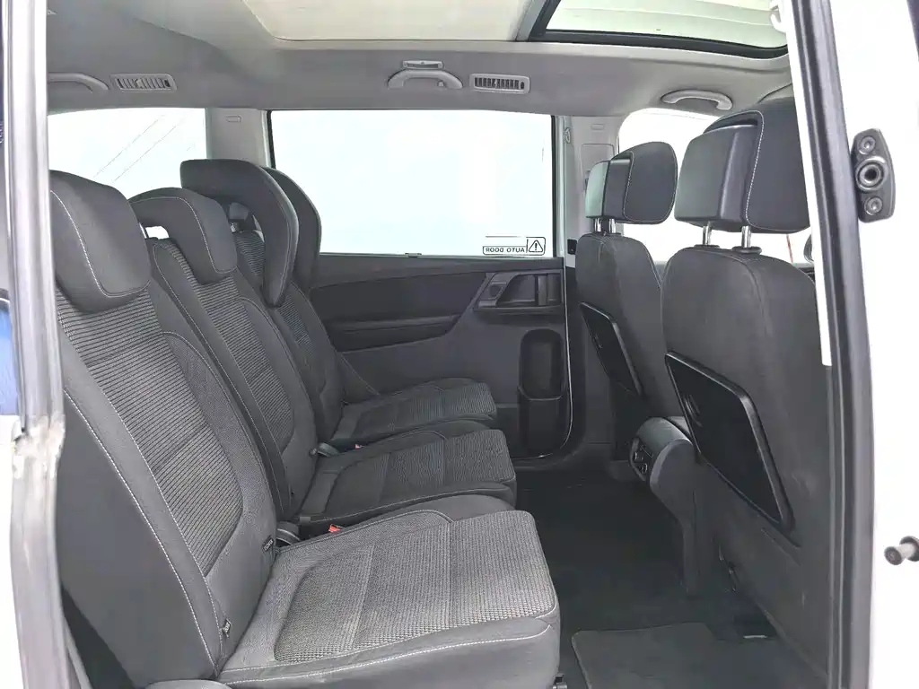 Volkswagen Sharan — миниатюра 4