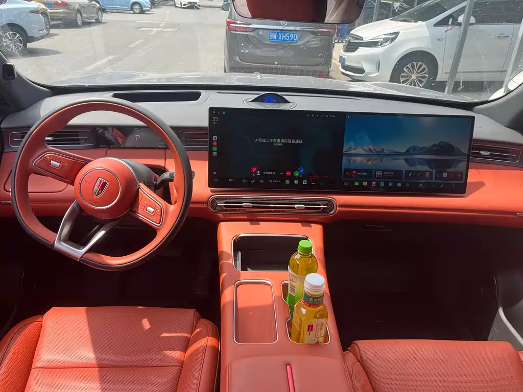 Hongqi HS6 PHEV 2026 220