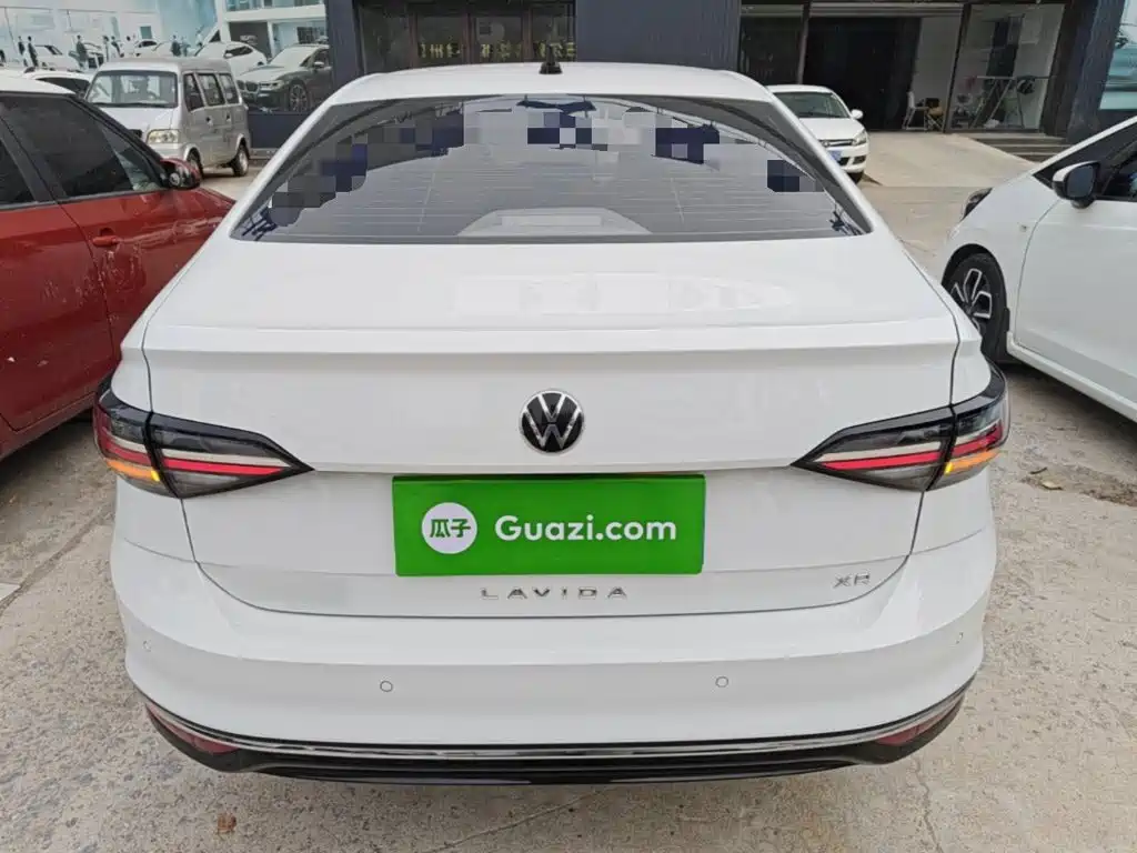 Volkswagen Lavida — миниатюра 4
