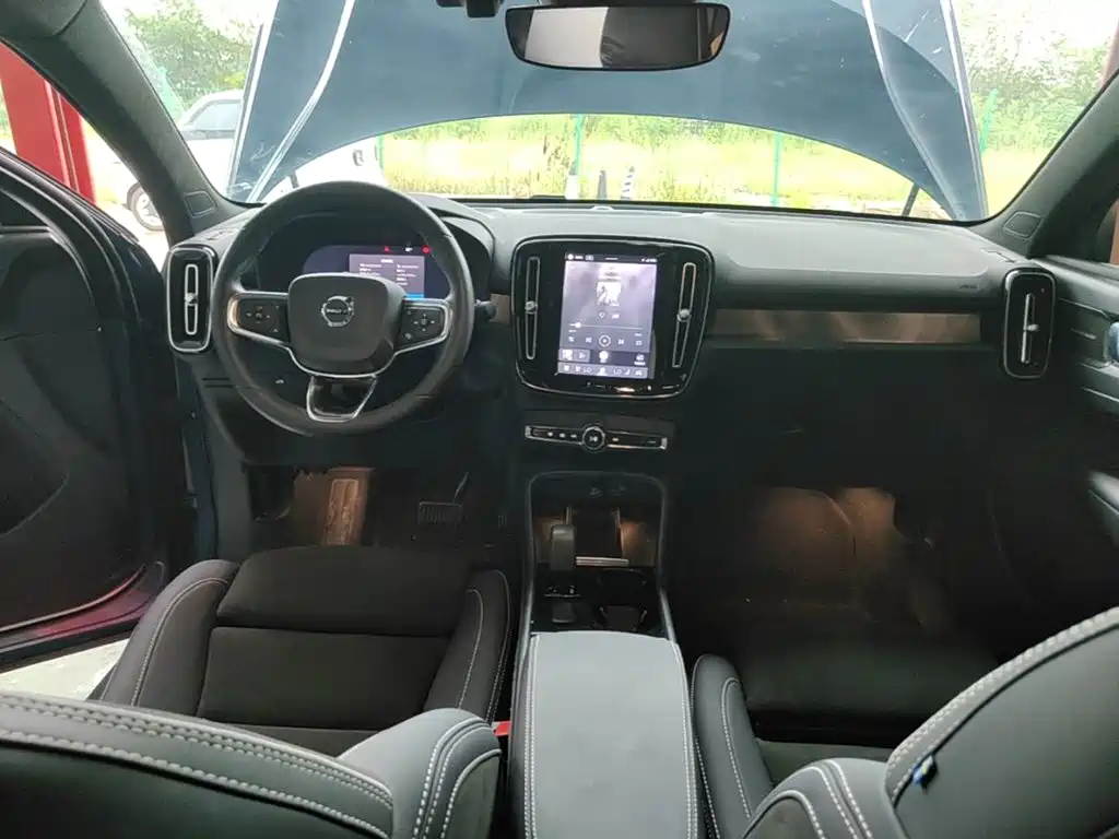 Volvo C40 — миниатюра 10
