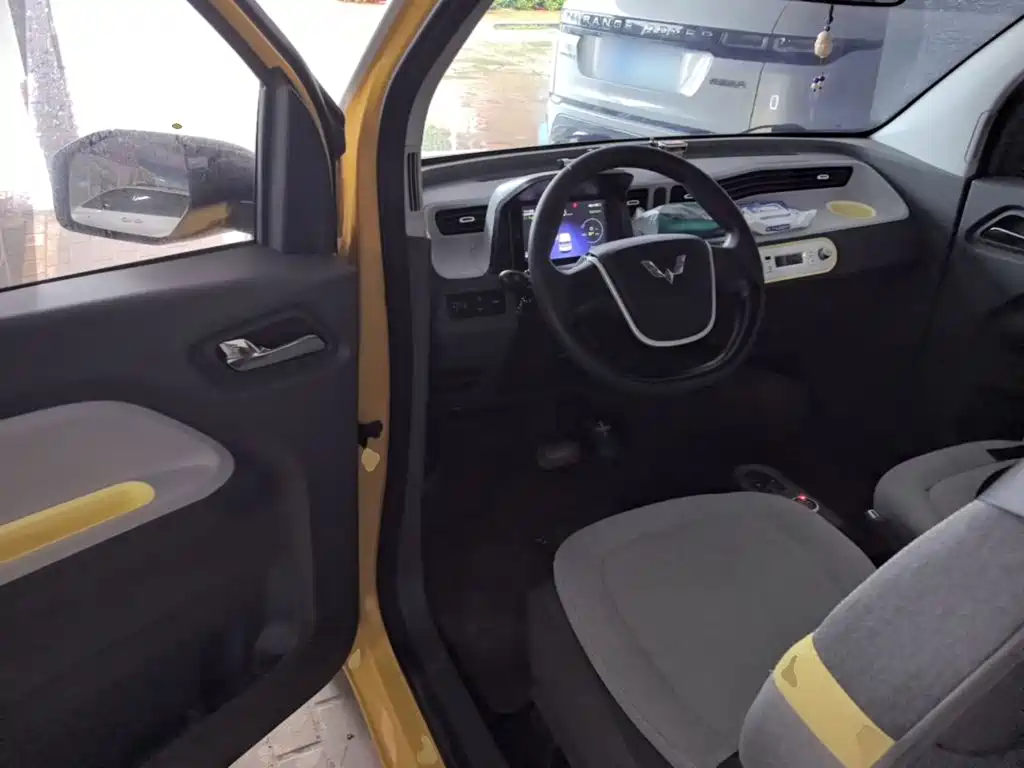 Wuling MINIEV — миниатюра 16