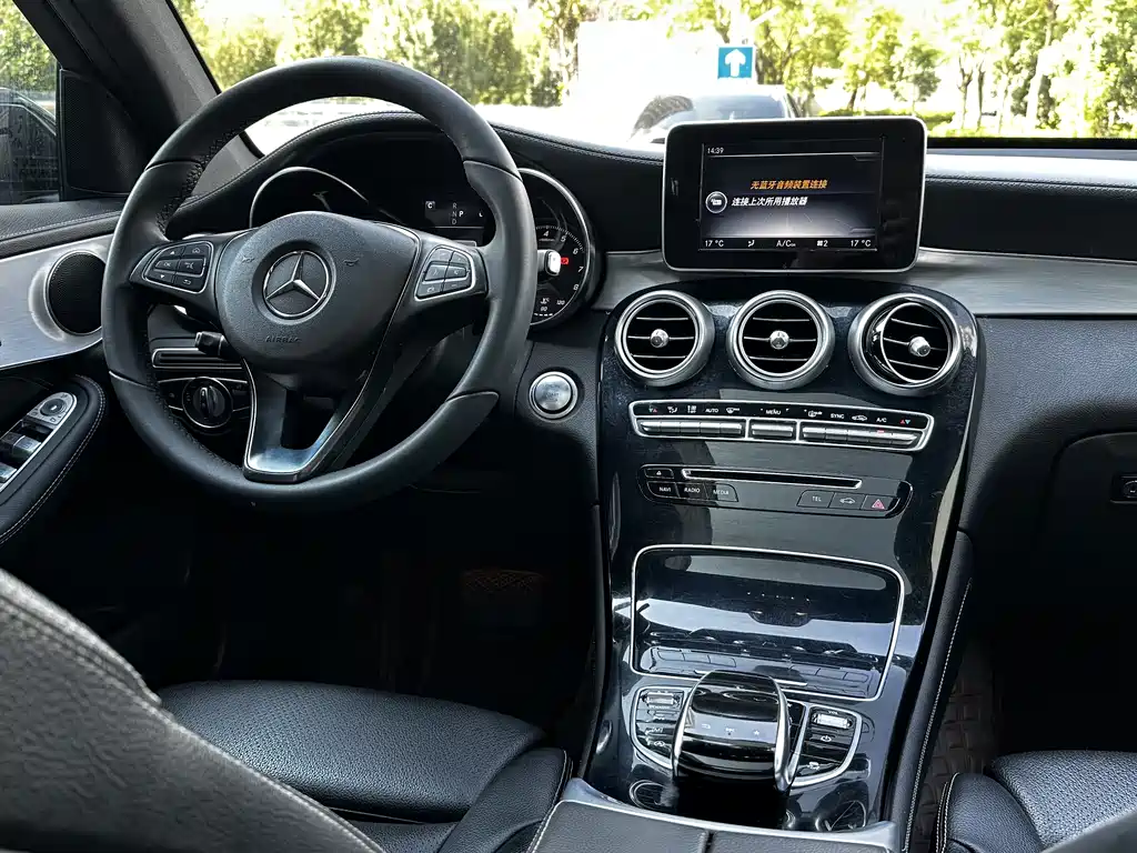 Mercedes-Benz GLC 2017 GLC 200 4MATIC
