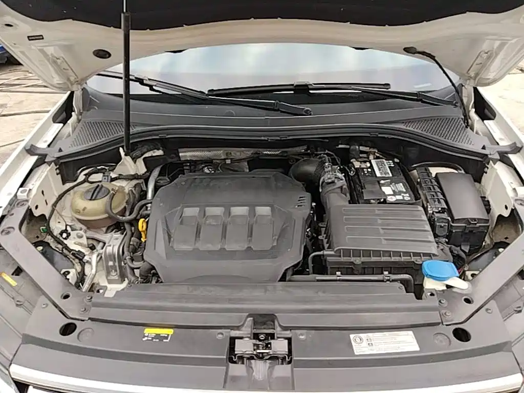 Volkswagen Tiguan L — миниатюра 20