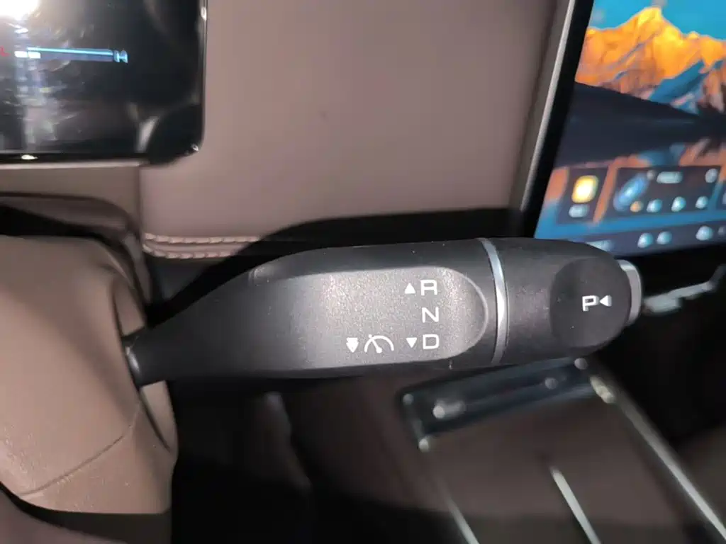 Wuling Xingguang 730 New Energy — миниатюра 14