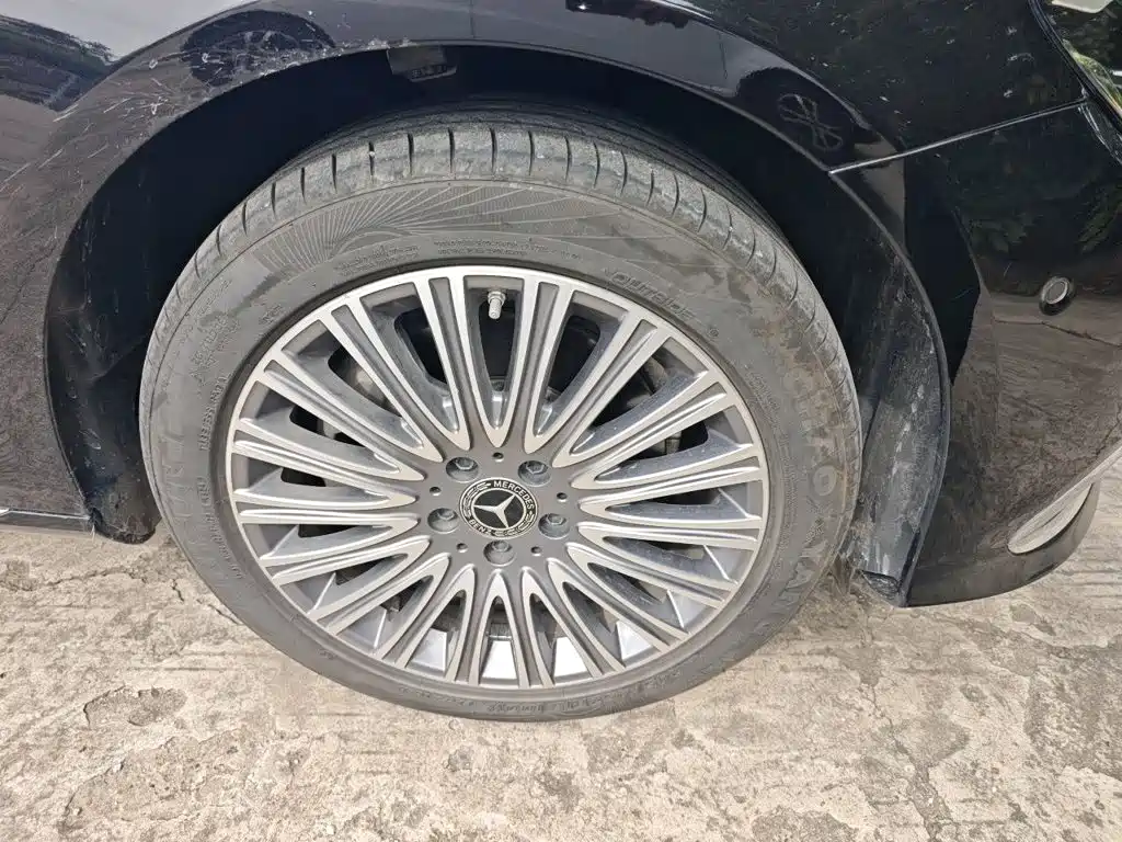 Mercedes-Benz E-Class — миниатюра 24