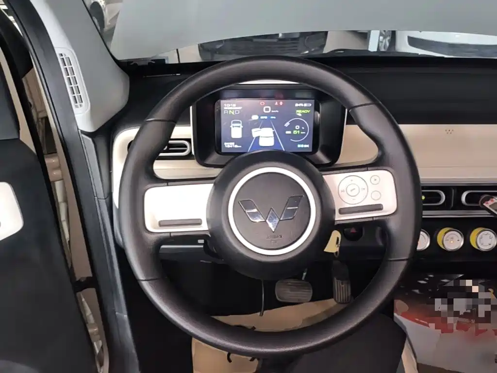 Wuling MINIEV — миниатюра 11
