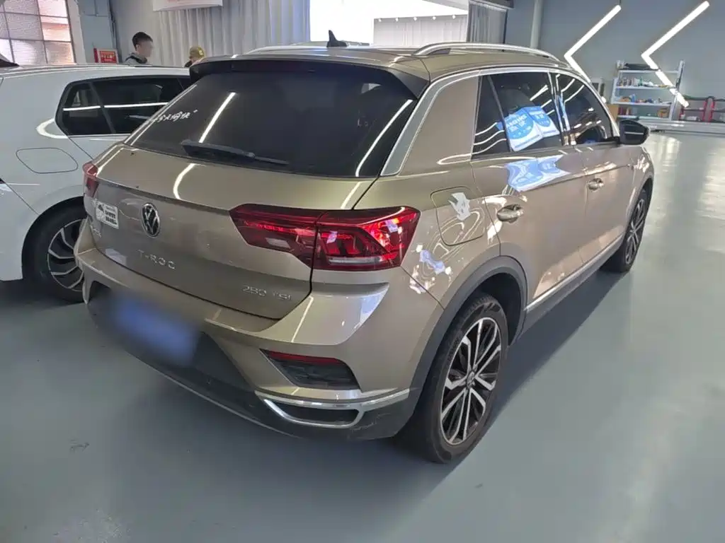 Volkswagen T-Roc — миниатюра 7